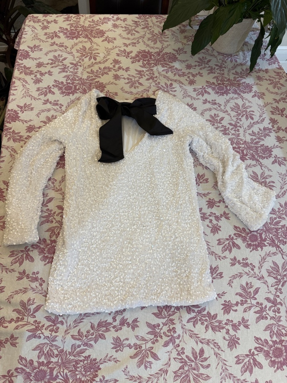 White Sequin Beaded Mini Tunic dress XS with tie back black bow detail